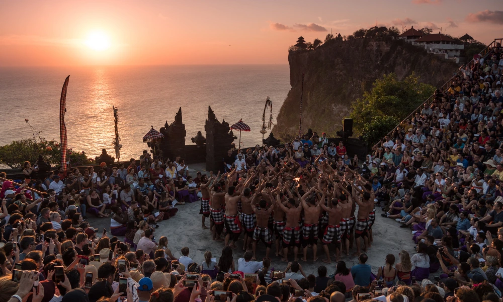 kecak dance at pura uluwatu